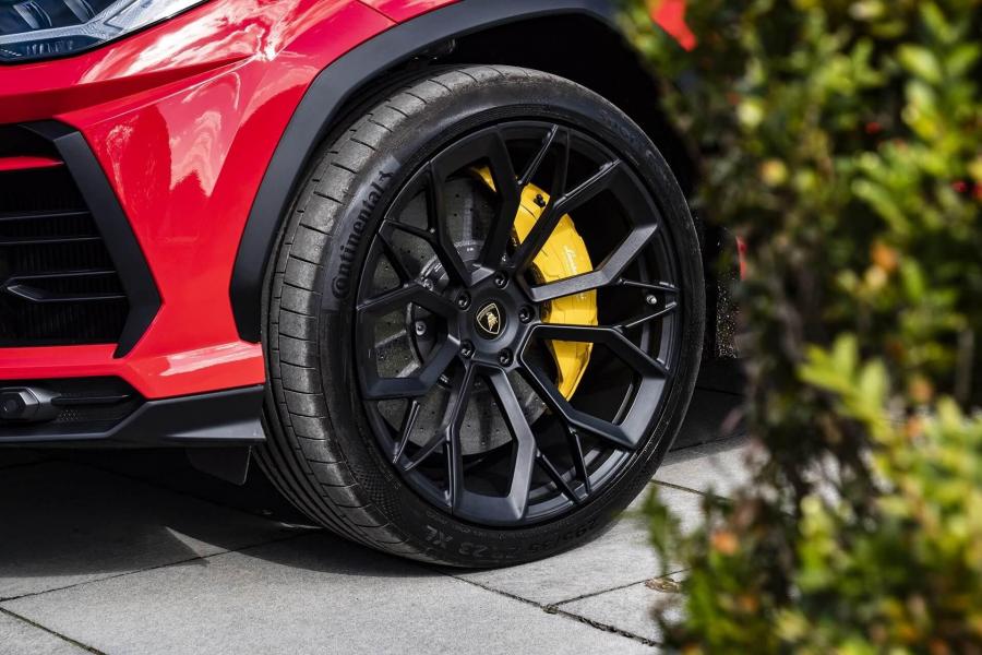 Колеса Lamborghini Urus by Project Kahn 2020 года  (фото 4 из 17)